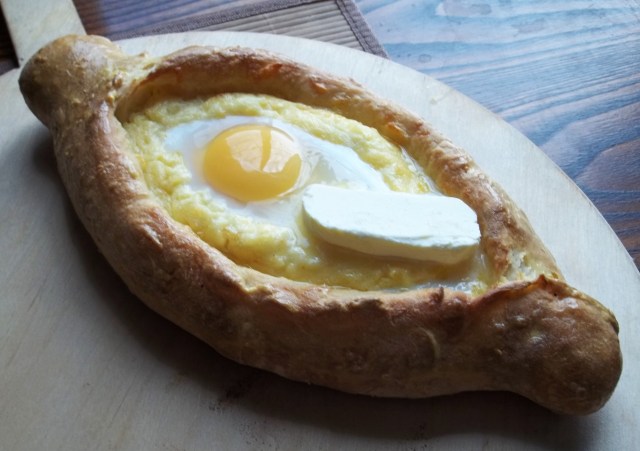 Adjaruli Khachapuri