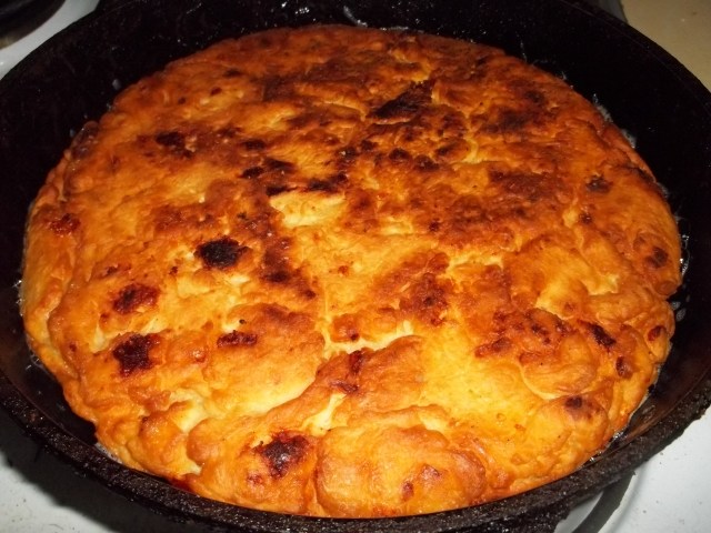 Frying Mokhrakuli Khachapuri