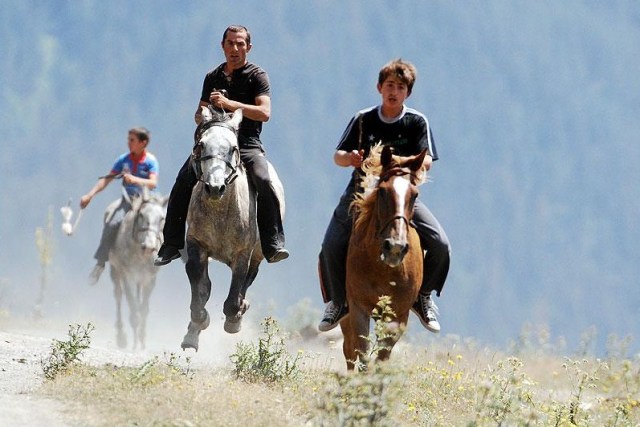 Horse Race at the Tushetoba Festival