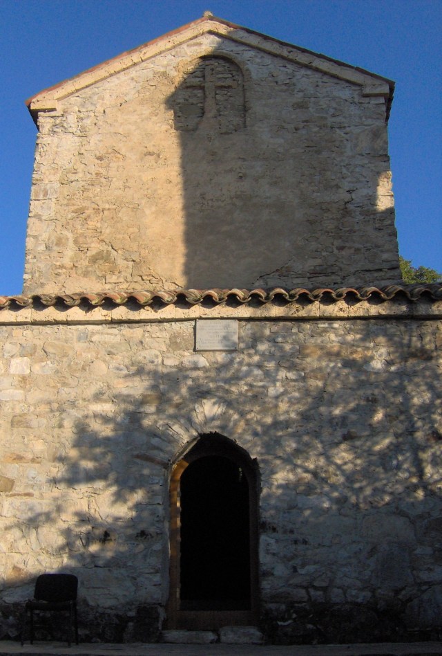 Blessed Virgin Church (VI-VII century) at Nekresi Monastery. Photo by G.N., via Wikimedia Commons