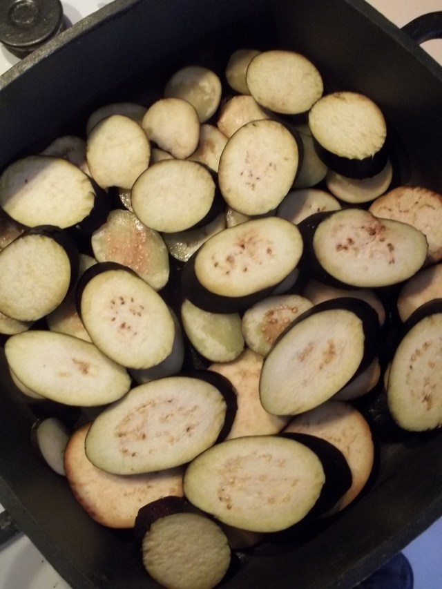 Frying Eggplant for Ingredients for Eggplant with Garlic Hot peppers and Ajika Recipe