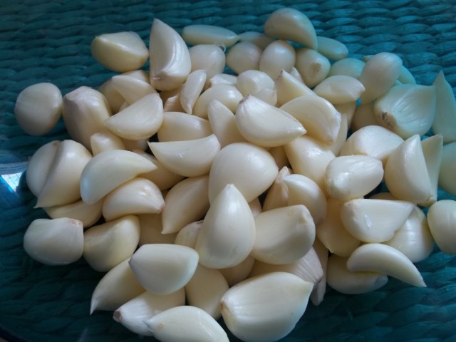 Garlic for Megrelian Ajika Recipe