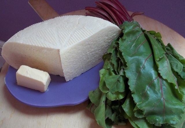 Ingredients for Chakhragina Khachapuri