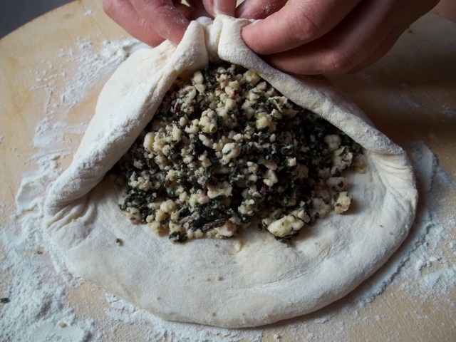 Sealing the Chakhragina Khachapuri