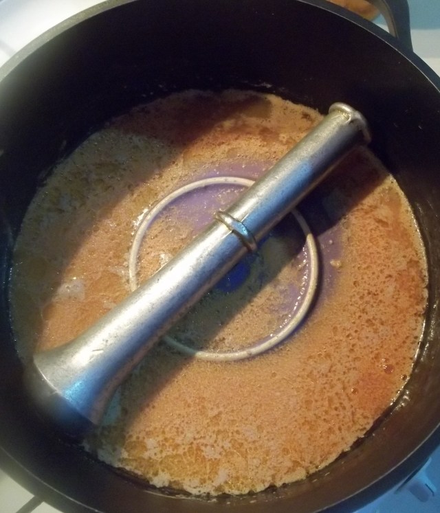 Weighting the tolma down