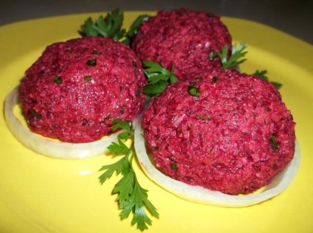 Beetroot Fkhali with Nuts