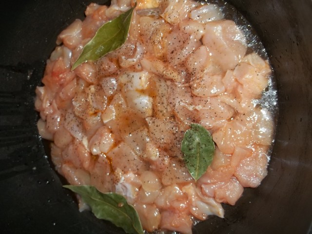 Chicken with Mushrooms and Green Ajika_2