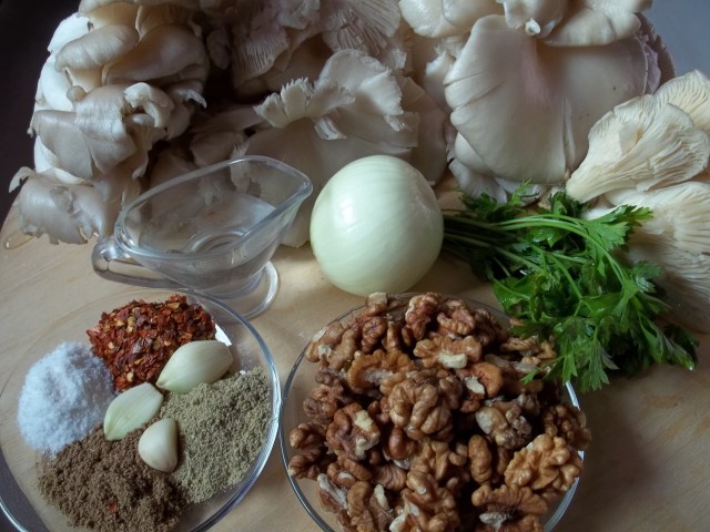 Ingredients for Mushrooms with Nuts and Spices
