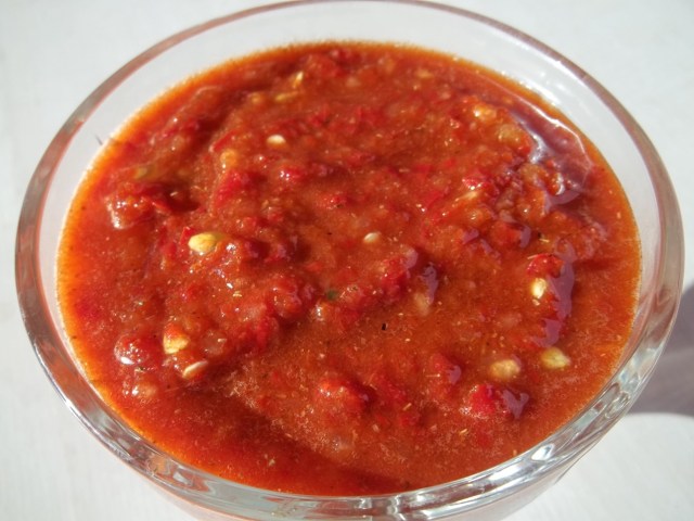 jik-with-tomatoes-ready-for-serving