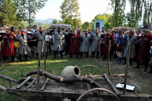 Traditional Folk Singing at the Wine Festival in Racha – 31 August 2013
