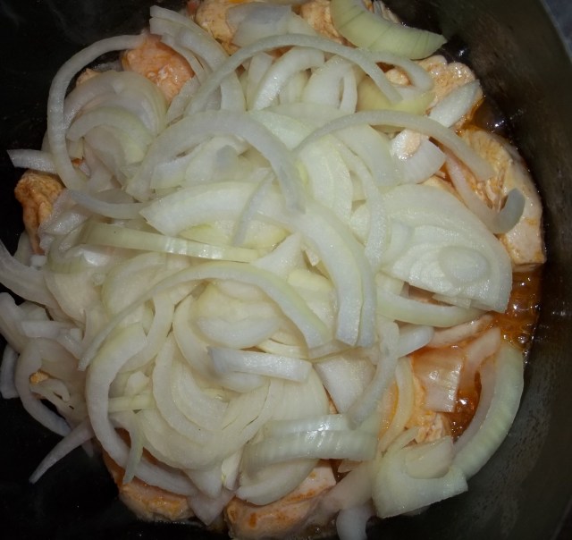 Adding Onions to Chicken