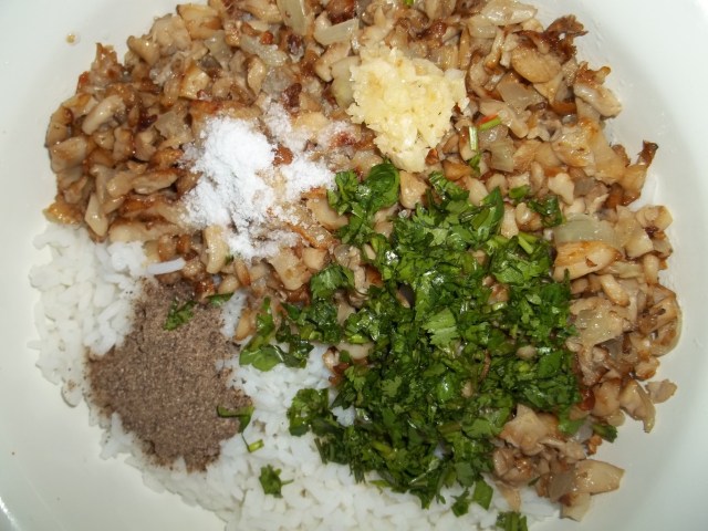 Adding other Ingredients to Fried Mushrooms and Onions