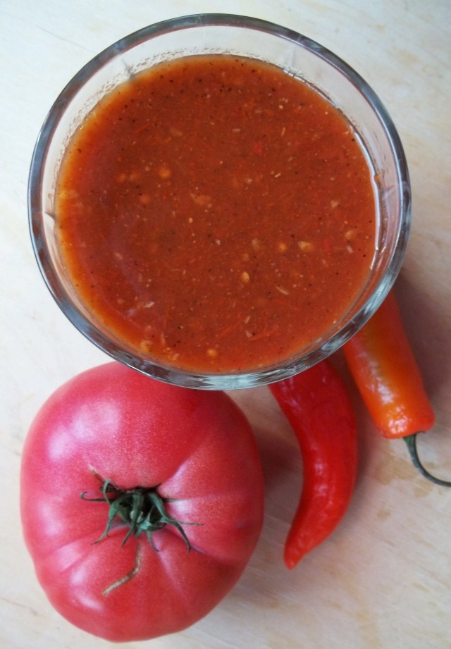 spicy-tomato-sauce-ready-for-serving