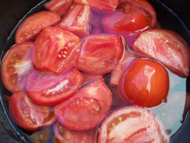tomatoes-for-spicy-tomato-sauce-recipe