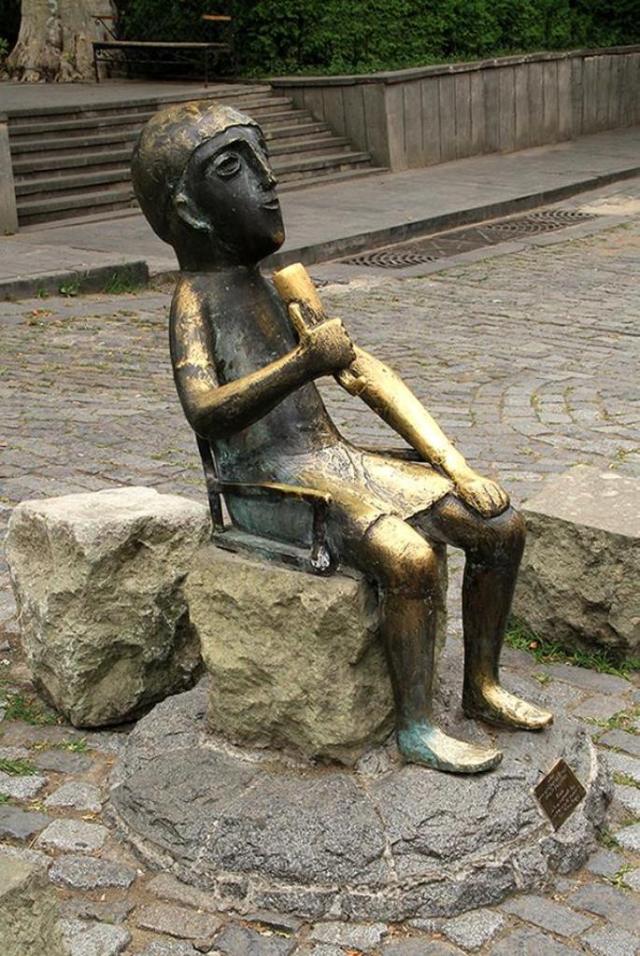 Tamada (თამადა). Photo courtesy of Tbilisi Government.