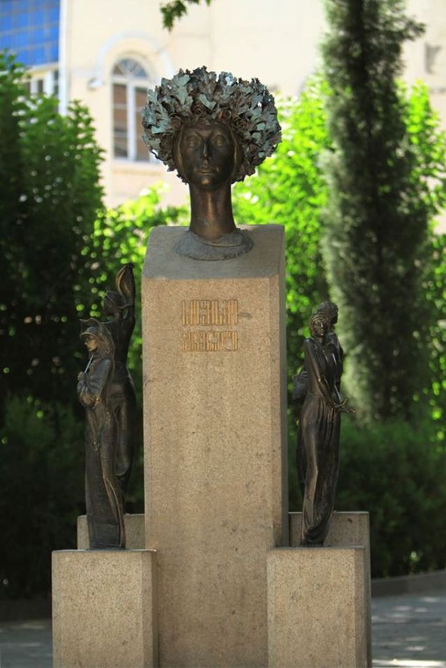 Sophiko Chiaureli (სოფიკო ჭიაურელი). Photo courtesy of Tbilisi Government.