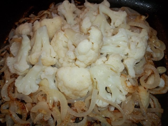 Frying Cauliflower and Onions - Copy