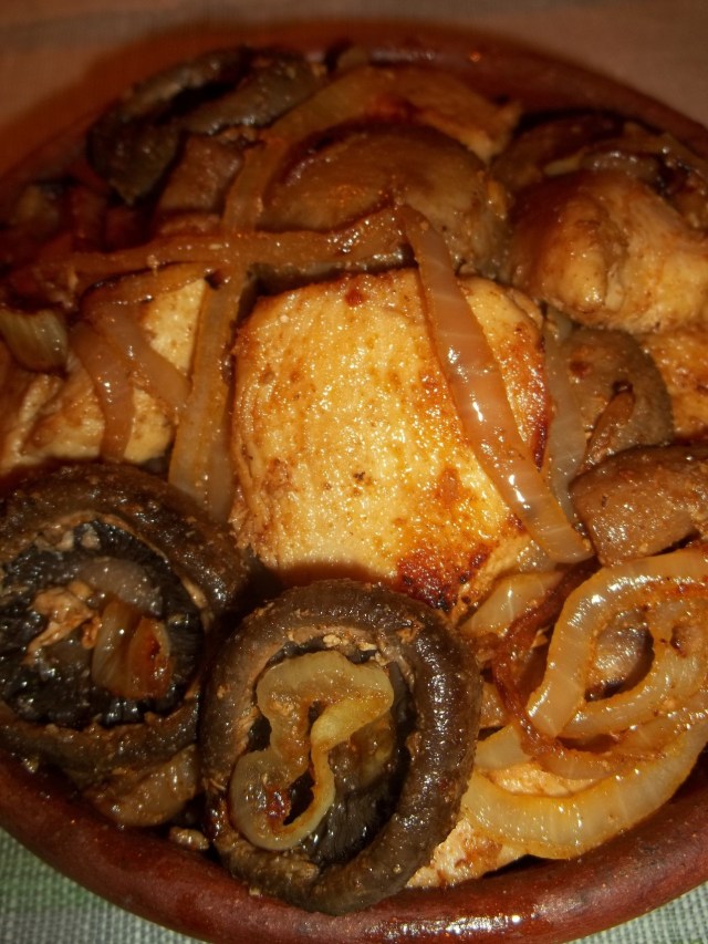 Ojakhuri with Chicken and Mushrooms ready for Serving