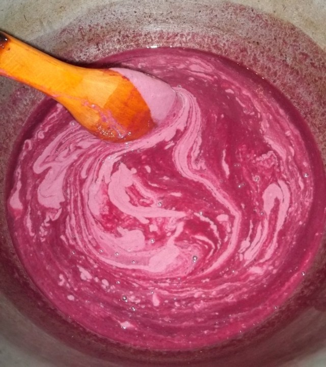 Stirring the pelamushi mixture