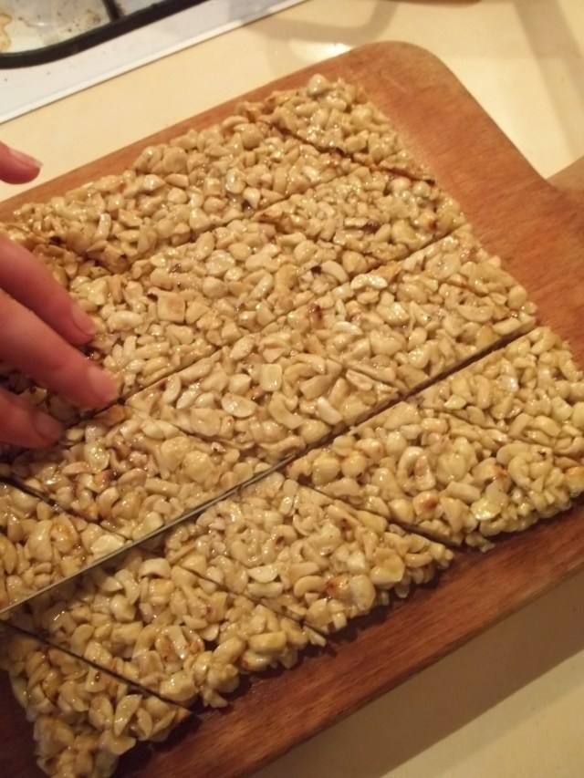 Cutting vertical slices of Gozinaki - Copy