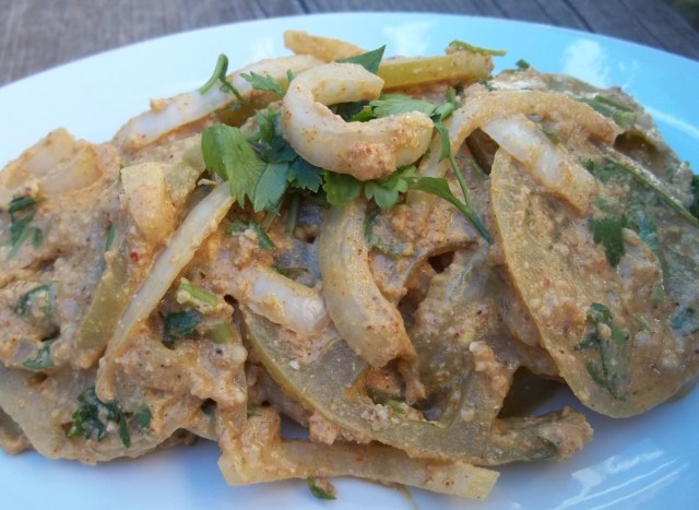 Green Tomatoes and Nut Paste