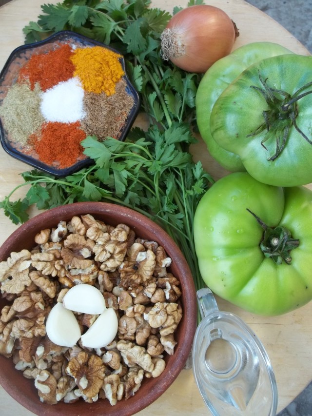 Ingredients for Green Tomatoes with Nuts