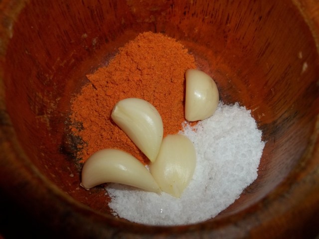 Hot Red Pepper Salt and Garlic - Copy
