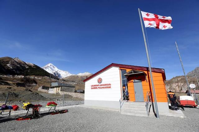 1463024_726292544066177_806119849_n