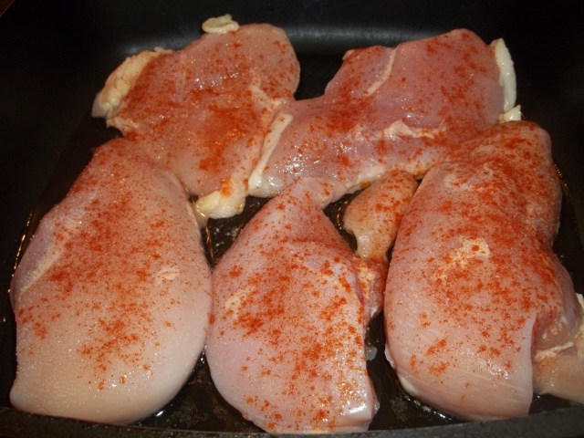 Chicken Sprinkled with hot red pepper
