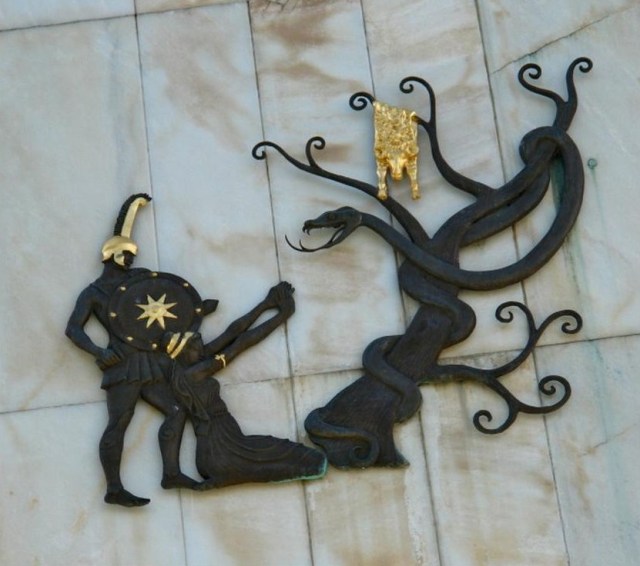 Jason and Medea and the Golden Fleece on the Medea Monument