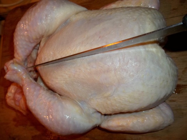 Cutting the chicken - Copy