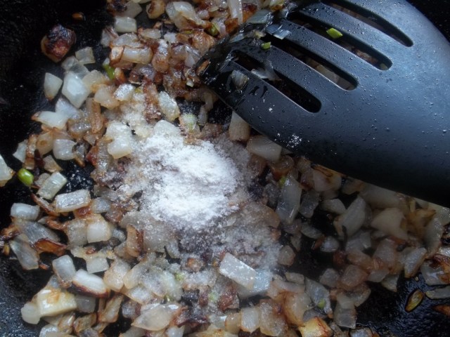 Adding Corn Flour to fried Onions