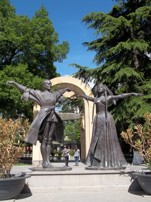 Statues of Iliko Sukhishvili and Nino Ramishvili in Djansug Kakhidze Garden in Tbilisi