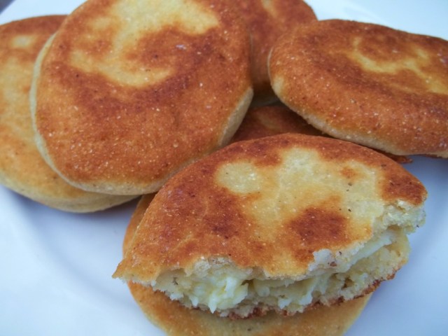 Megrelian Chvishtari