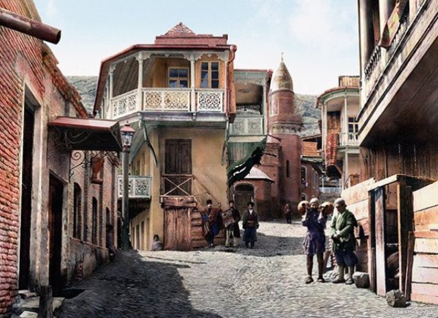 Hand colored photograph of 19th century Tbilisi