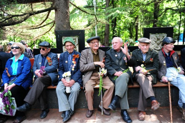 There are around 1,300 Georgian war veterans still alive today.