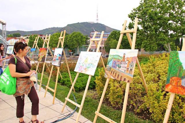 Art Exhibition in Rike Park