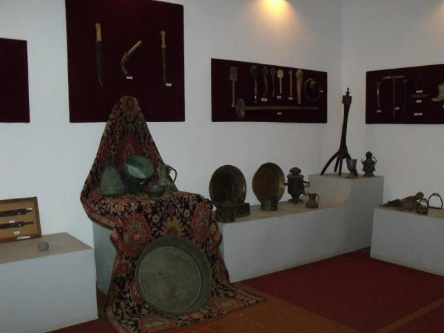 Exhibits at the Zhiuli Shartava Senaki Museum
