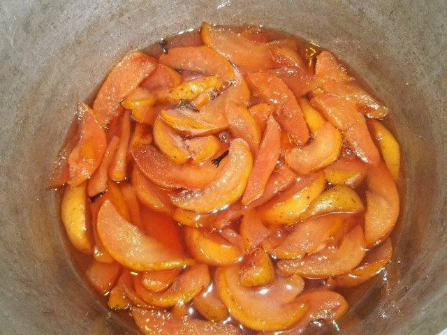 Cooking Pears for Pear Muraba - Copy