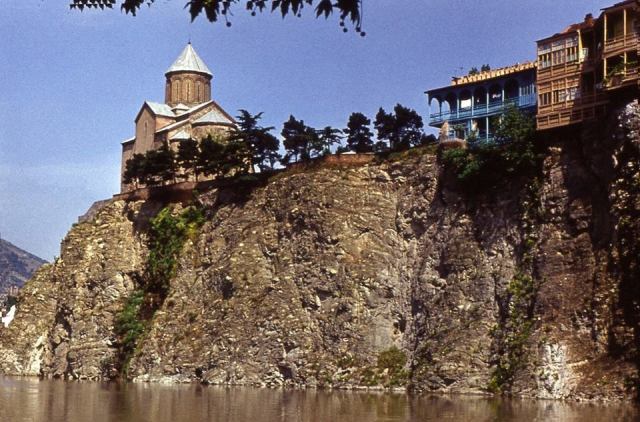 Metekhi Church on the cliff overlooking the Mtkvari River in 1974