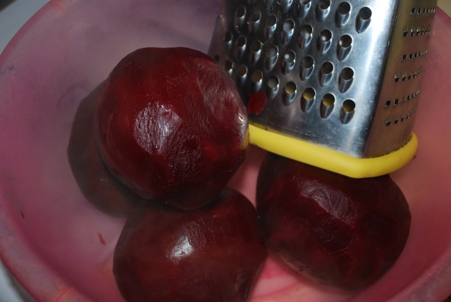 Shredding beetroot - Copy