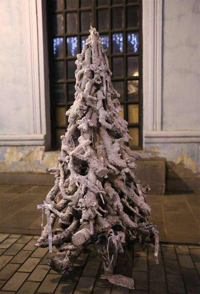 Christmas tree design by Chronograph