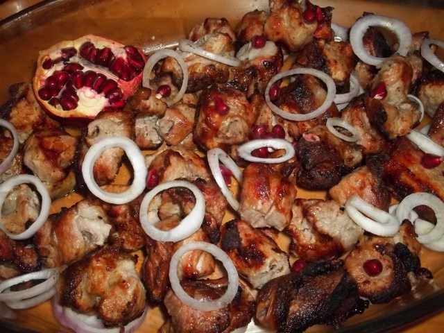 Barbecued Pork with pomegranate
