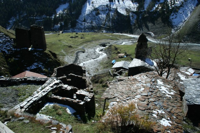 View of Dartlo village from the Hotel Dartlo