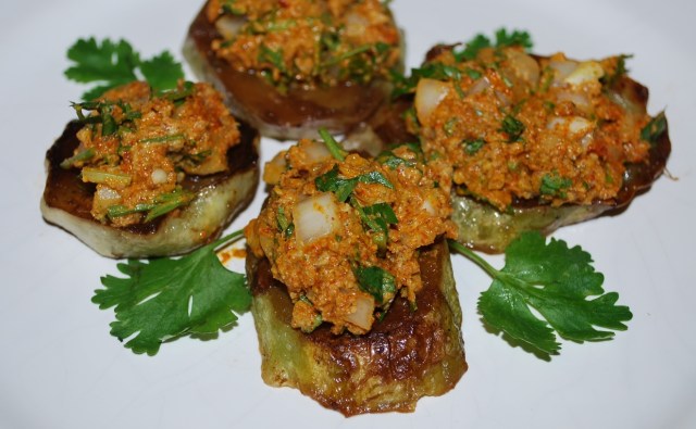 Zucchini with Walnuts