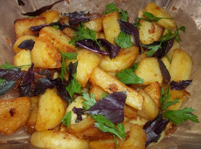 Fried Potatoes with Svanetian Salt