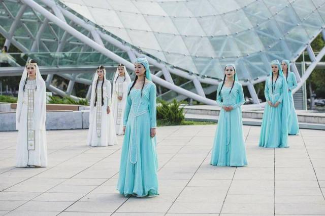 Miss Chinese Cosmos Pageant photo shoot at Tbilisi's Bridge of Peace