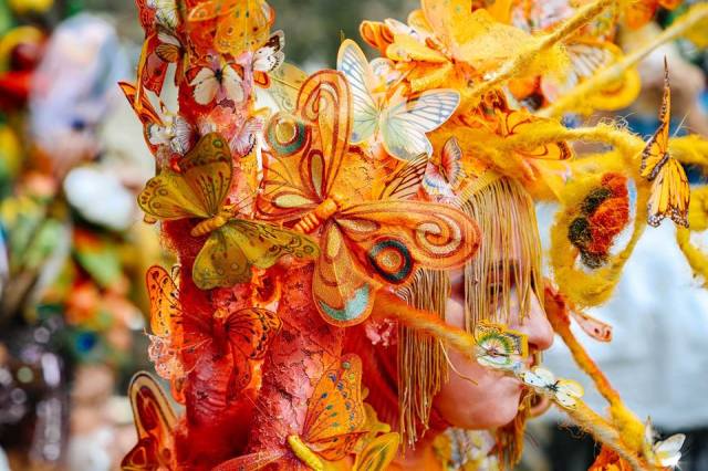 A colorful headdress at Tbilisoba 2015 