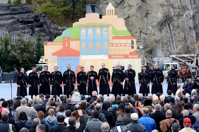Traditional singing at Tbilisoba 2015
